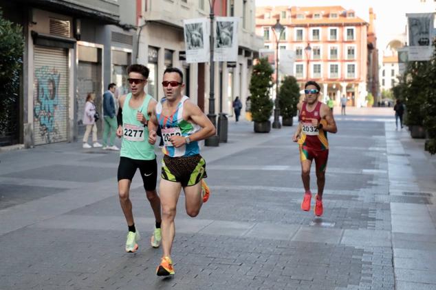 Fotos: La trigésima tercera edición Media Maratón de Valladolid en imágenes (1/2)