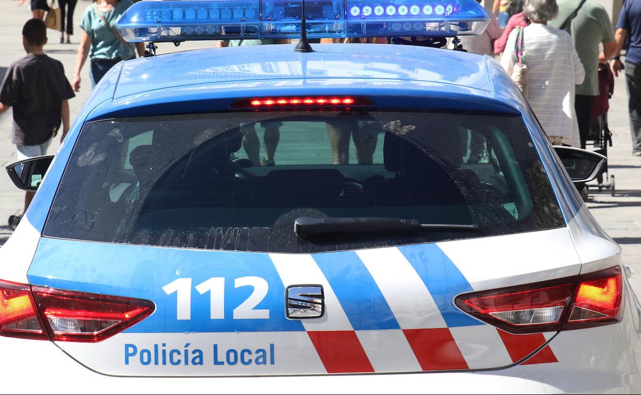 Patrulla de la Policía Local de Segovia.