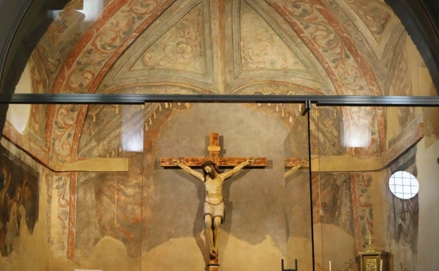 Capilla y Cristo de Miravalles, iglesia de Santa María del Castillo. 