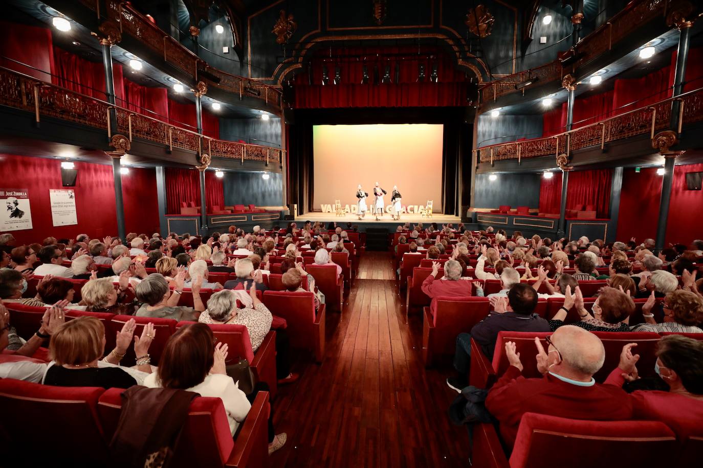Homenaje a las personas mayores celebrado este miércoles en el Teatro Zorrilla de Valladolid.