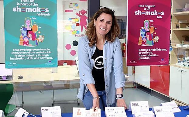 Nuria Robles, en Fab Lab León.