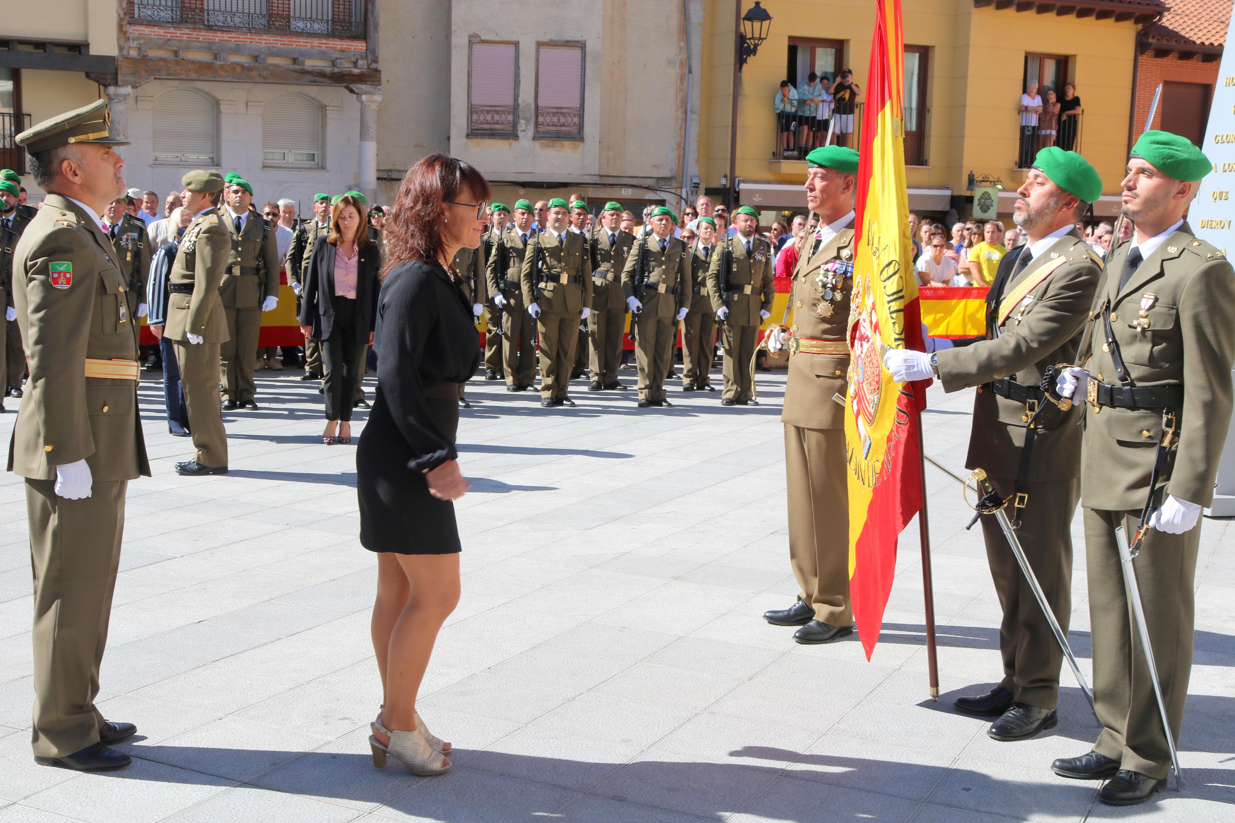 Alrededor de ochenta personas juran fidelidad ante la Enseña Nacional