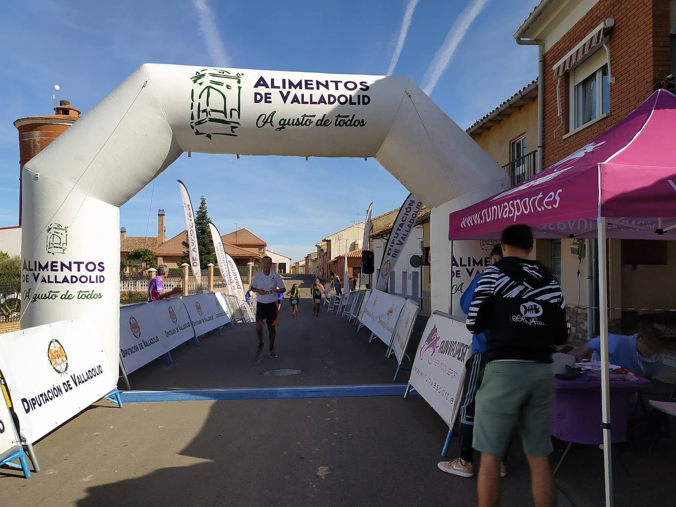 Fotos: Instantáneas de primera prueba del circuito Corriendo entre Viñas 2022 que se celebró en Mayorga