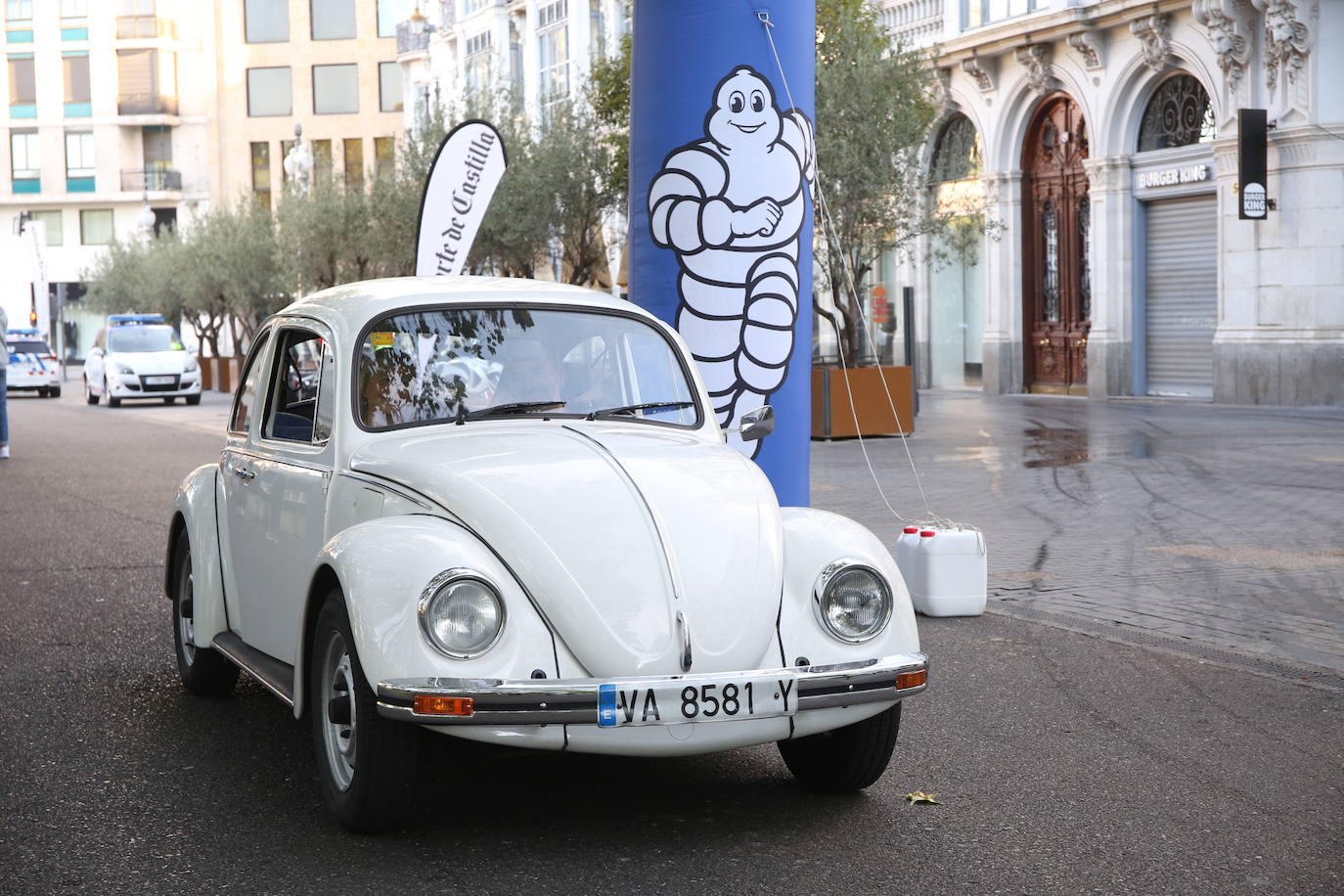 Fotos: Galería de fotos | Llegada de los participantes al Valladolid Motor Vintage