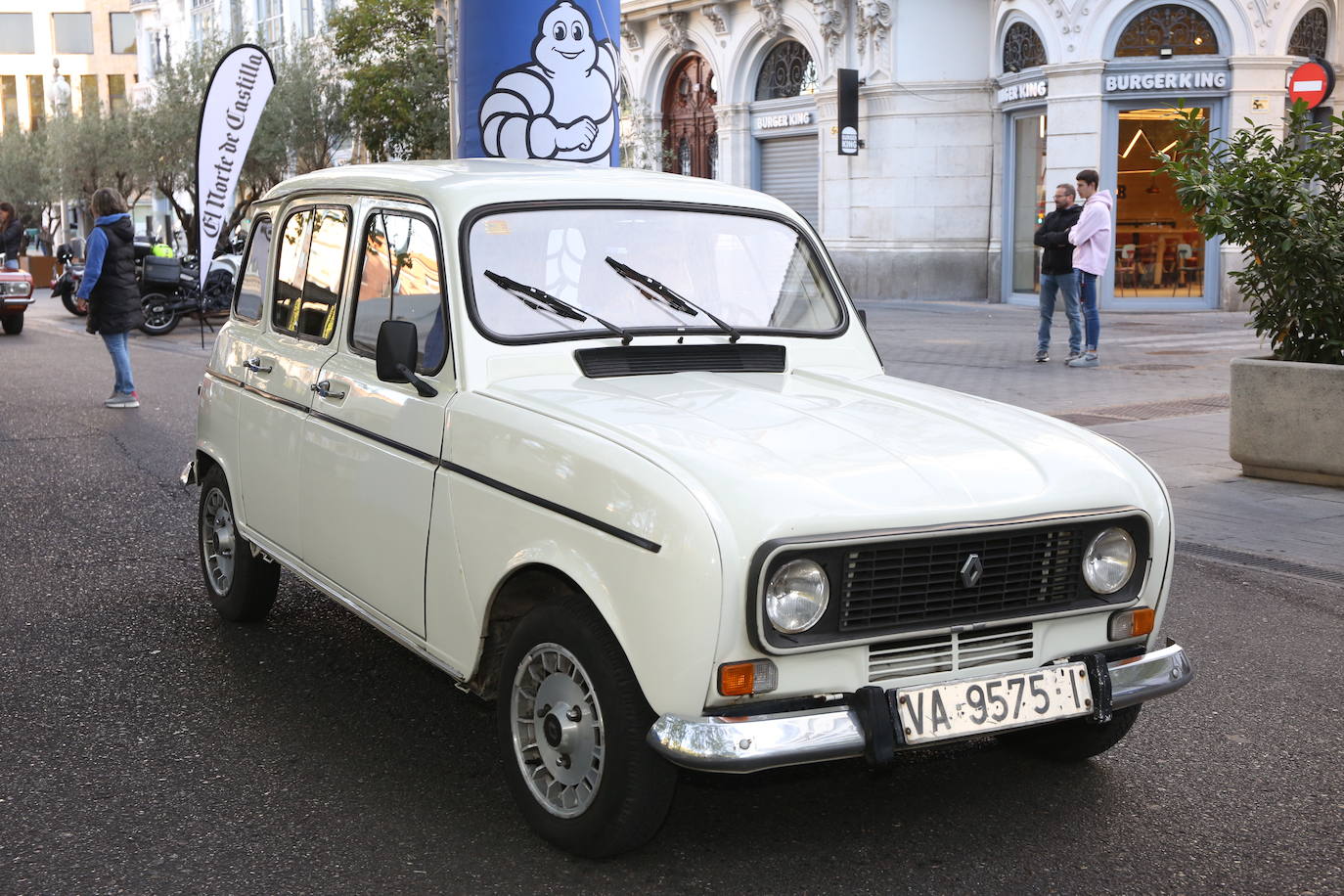 Fotos: Galería de fotos | Llegada de los participantes al Valladolid Motor Vintage