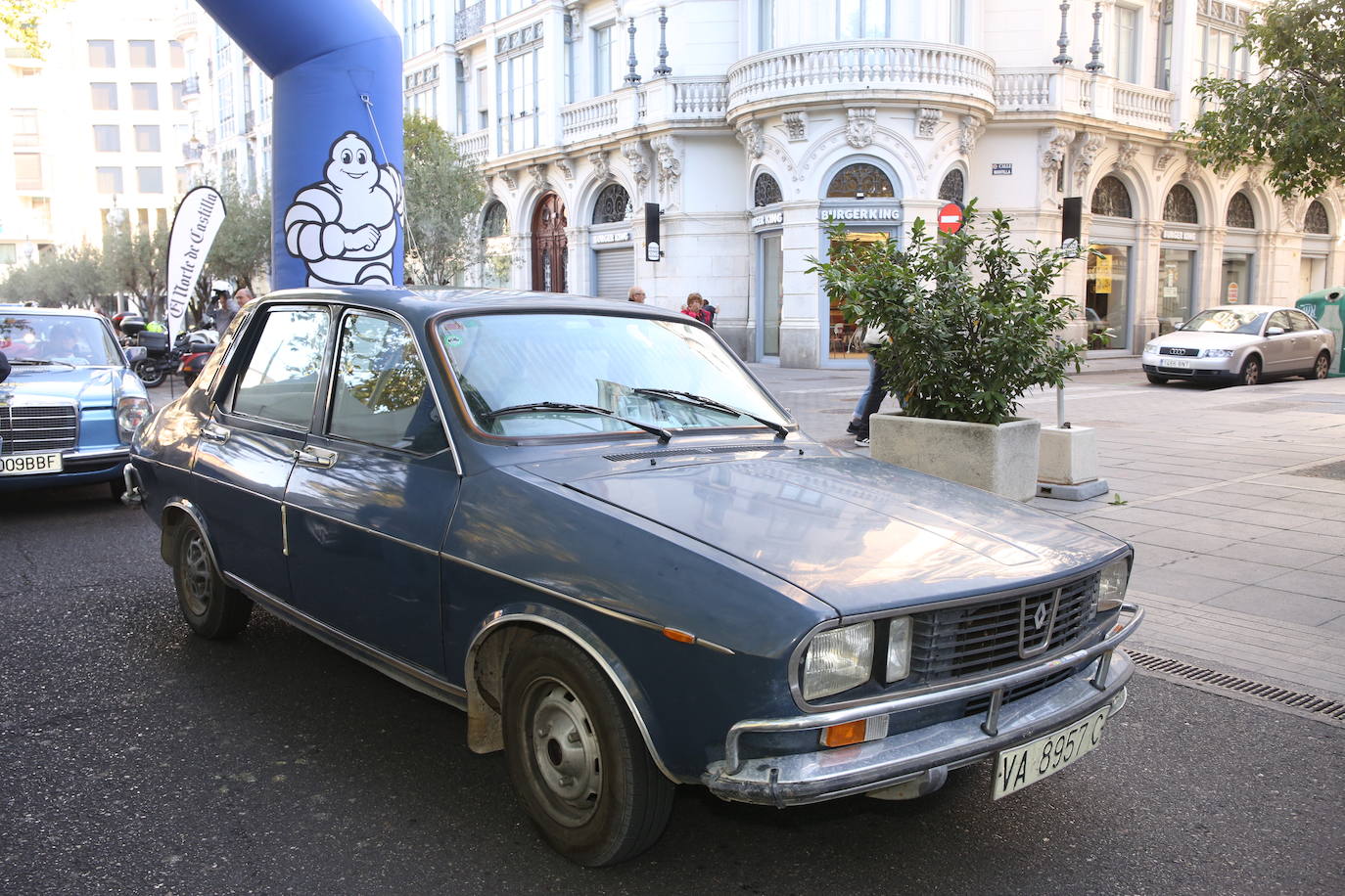 Fotos: Galería de fotos | Llegada de los participantes al Valladolid Motor Vintage 2/3