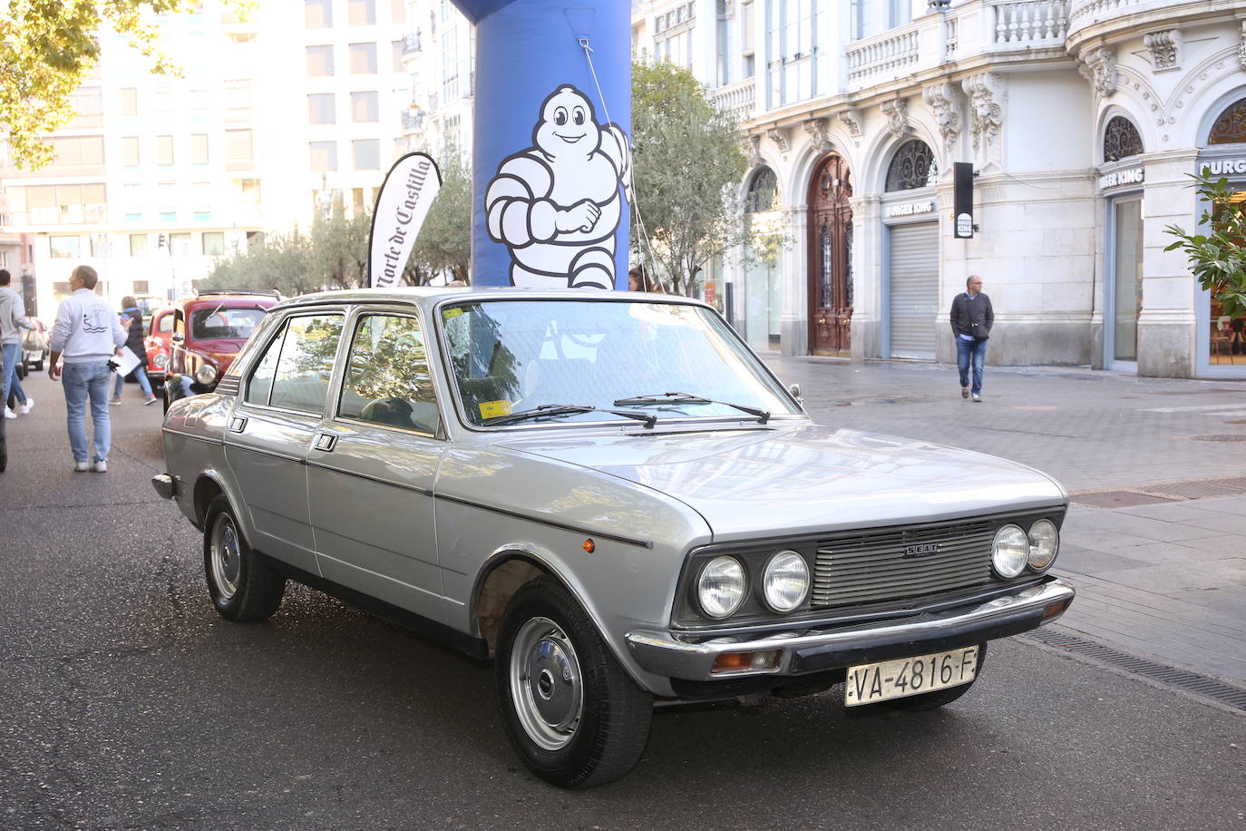 Fotos: Galería de fotos | Llegada de los participantes al Valladolid Motor Vintage 2/3