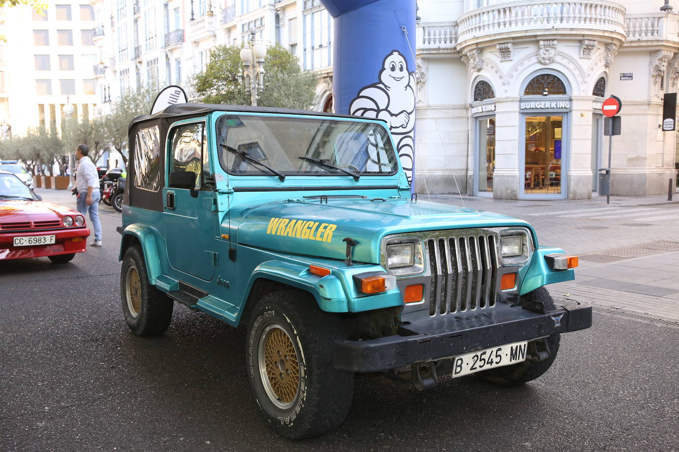 Fotos: Galería de fotos | Llegada de los participantes al Valladolid Motor Vintage 2/3