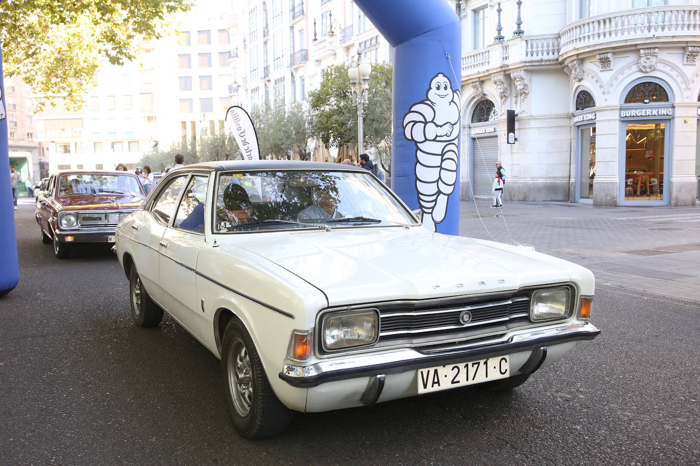 Fotos: Galería de fotos | Llegada de los participantes al Valladolid Motor Vintage 2/3