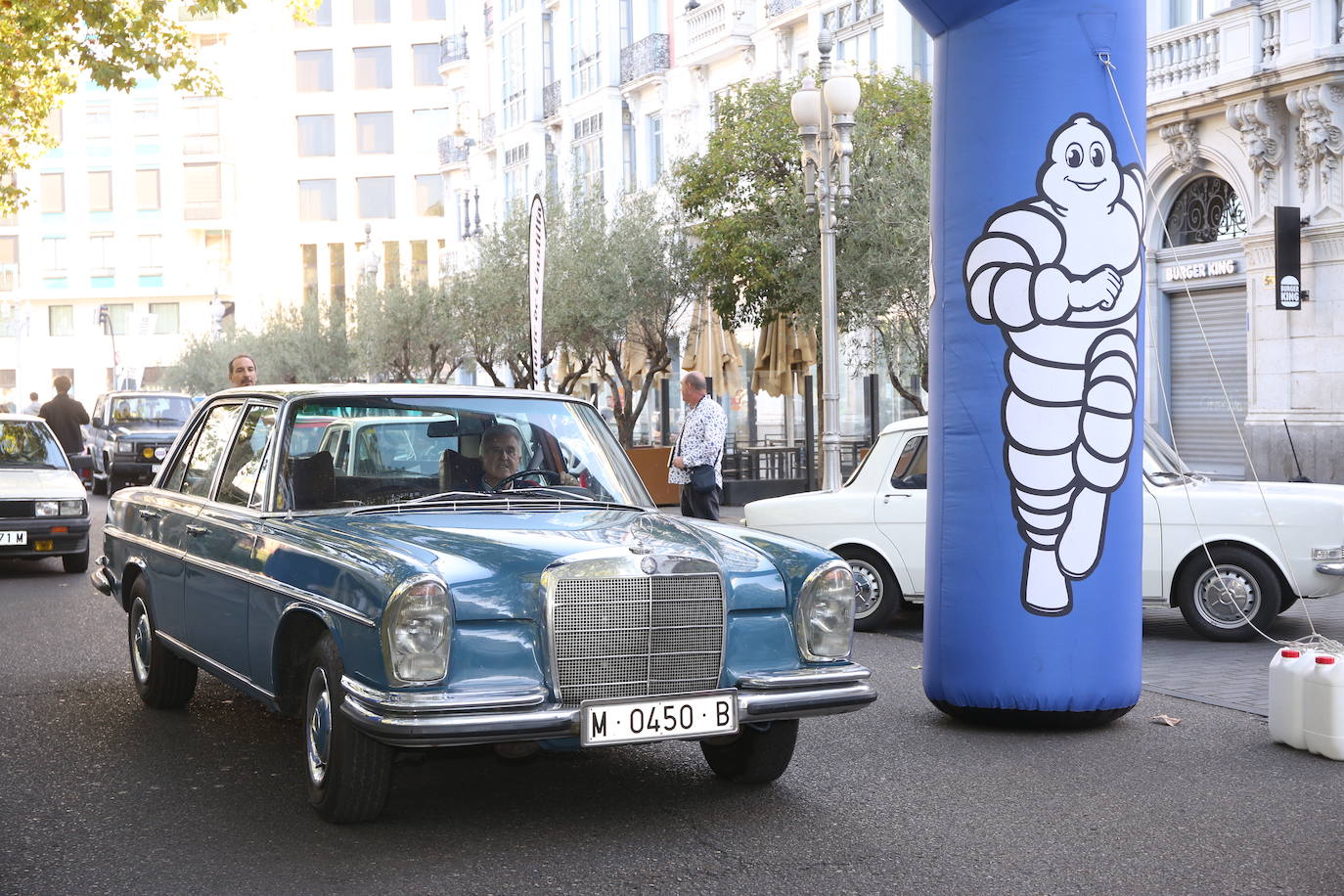 Fotos: Galería de fotos | Llegada de los participantes al Valladolid Motor Vintage 3/3