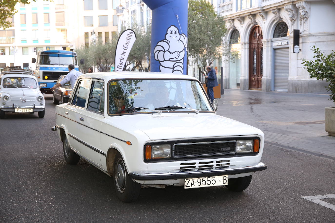 Fotos: Galería de fotos | Llegada de los participantes al Valladolid Motor Vintage 3/3