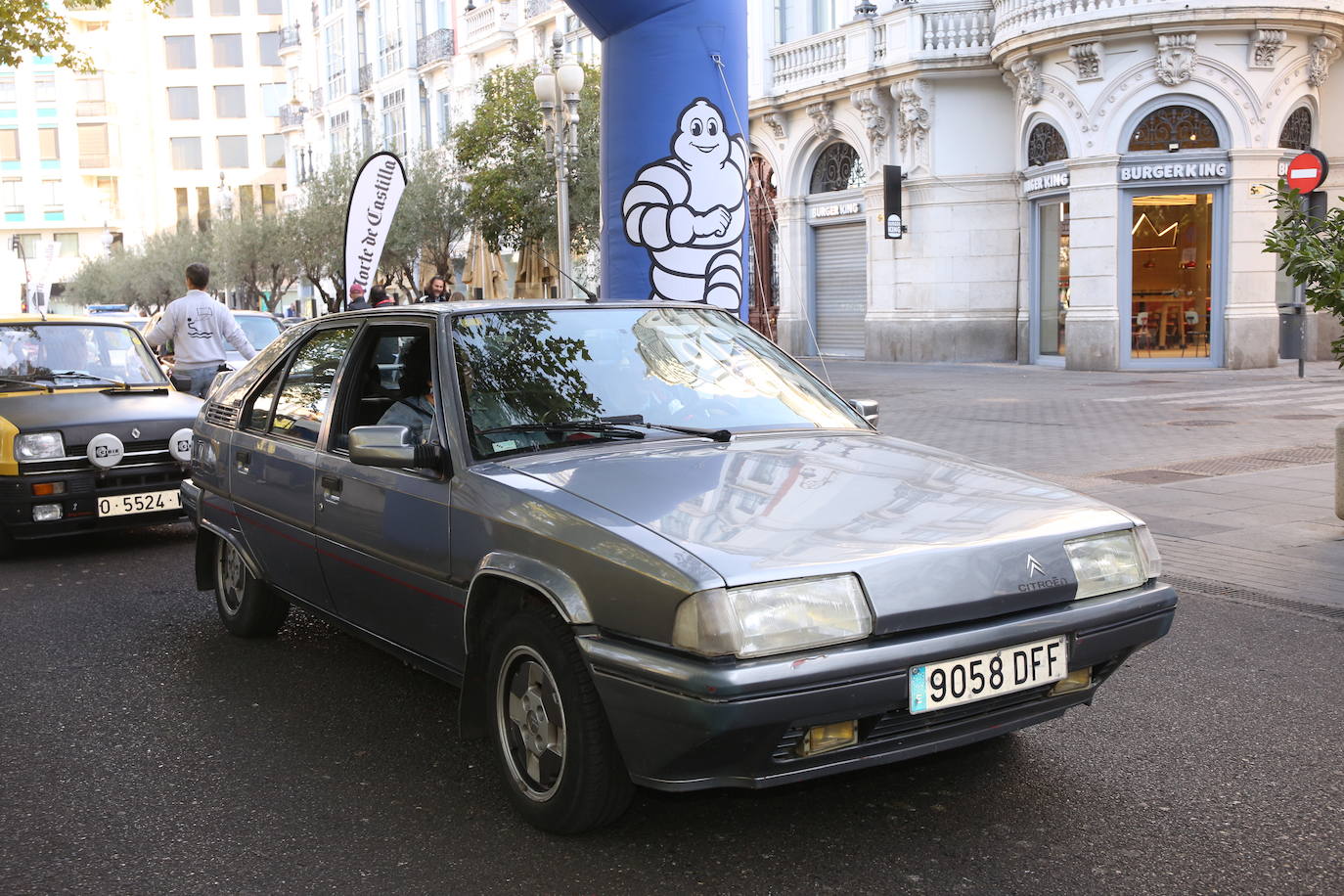 Fotos: Galería de fotos | Llegada de los participantes al Valladolid Motor Vintage 3/3