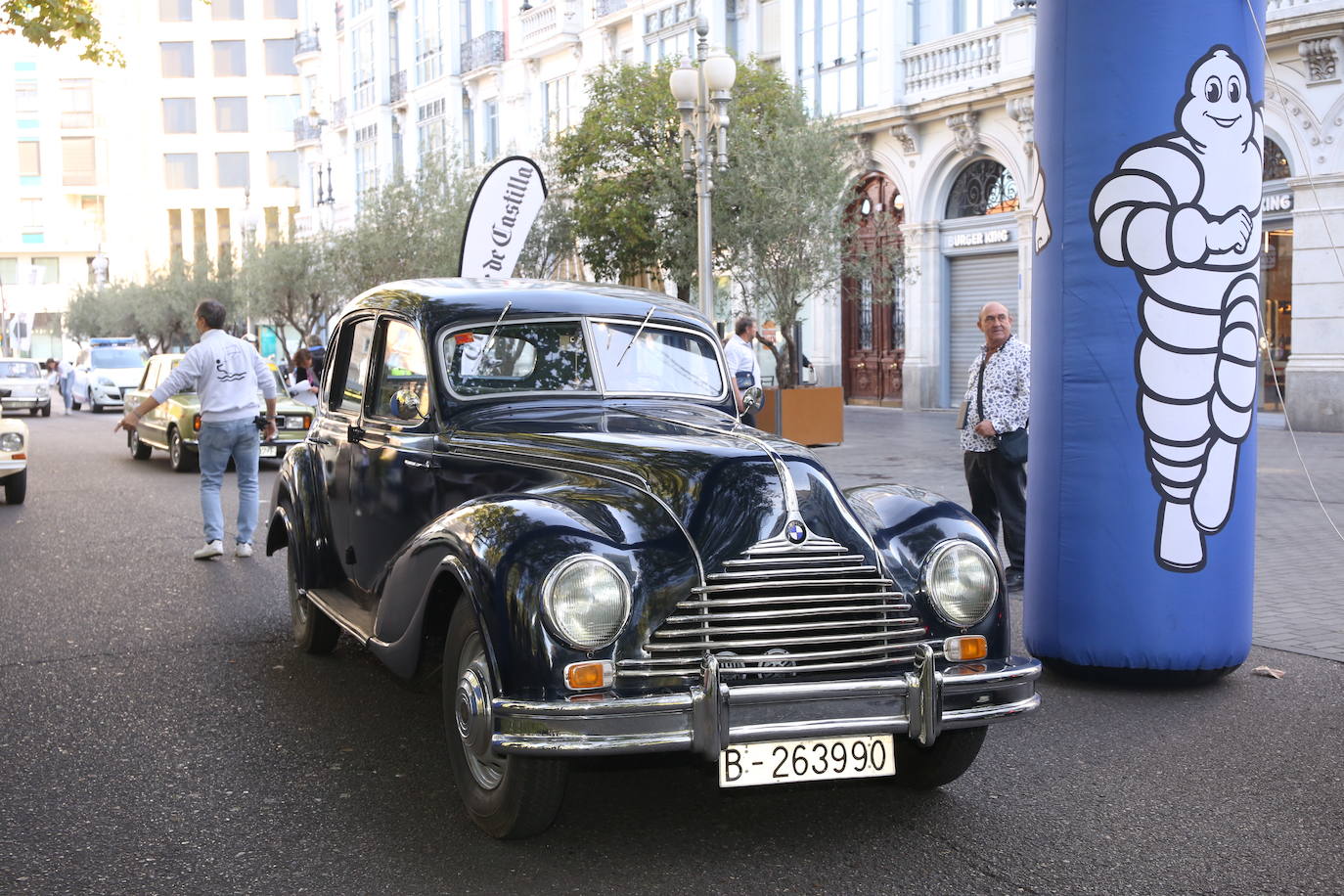 Fotos: Galería de fotos | Llegada de los participantes al Valladolid Motor Vintage 3/3