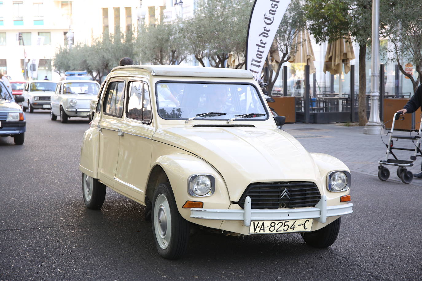 Fotos: Galería de fotos | Llegada de los participantes al Valladolid Motor Vintage 3/3