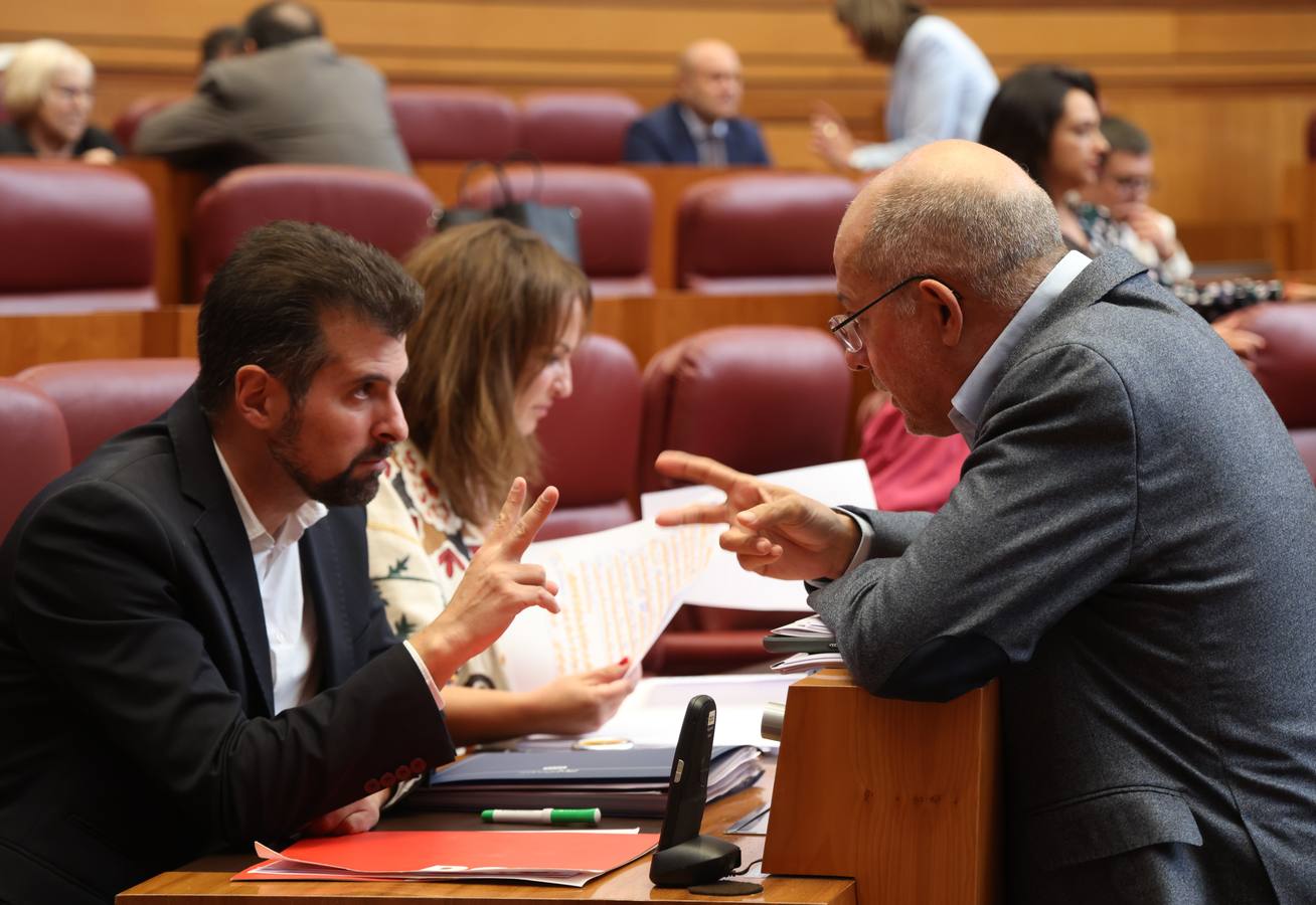 Fotos: Pleno en las Cortes de Castilla y León