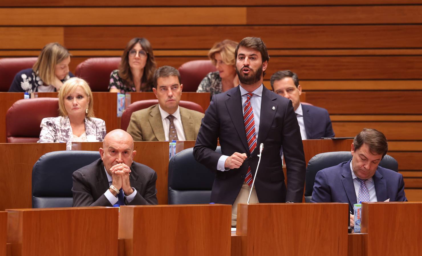 Fotos: Pleno en las Cortes de Castilla y León
