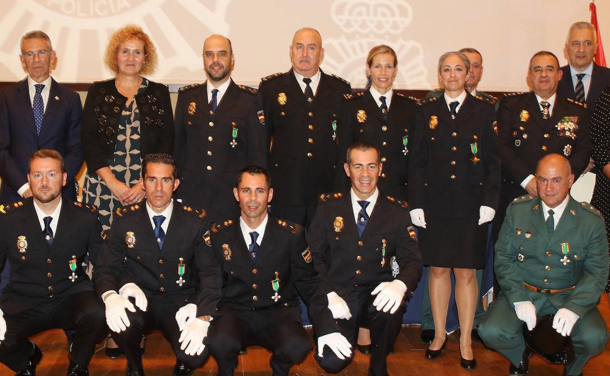 Condecorados durante la ceremonia de este martes. 