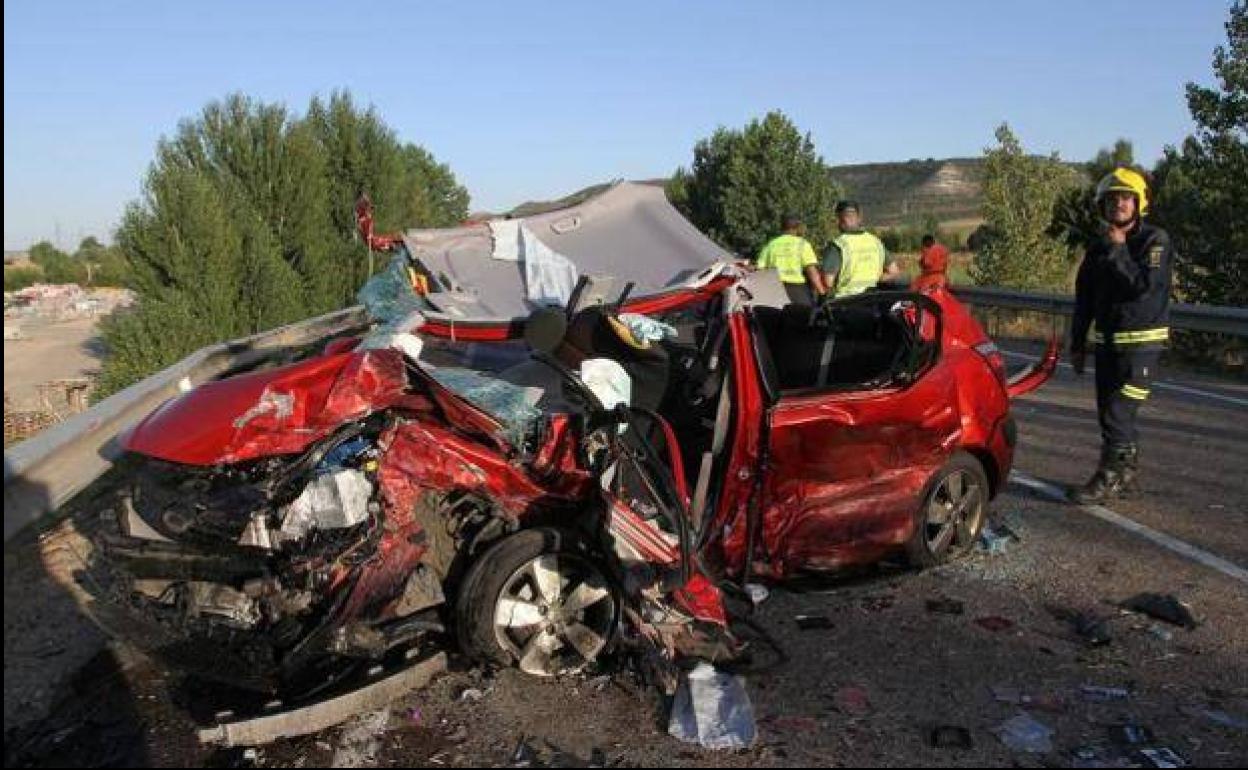 Estado en el que quedó uno de los vehículos implicados en el accidente. 