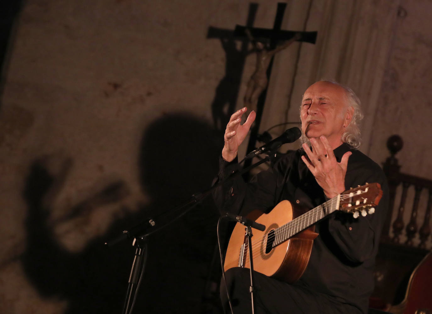 Fotos: &#039;Místicos y románticos&#039; con Amancio Prada en Palencia