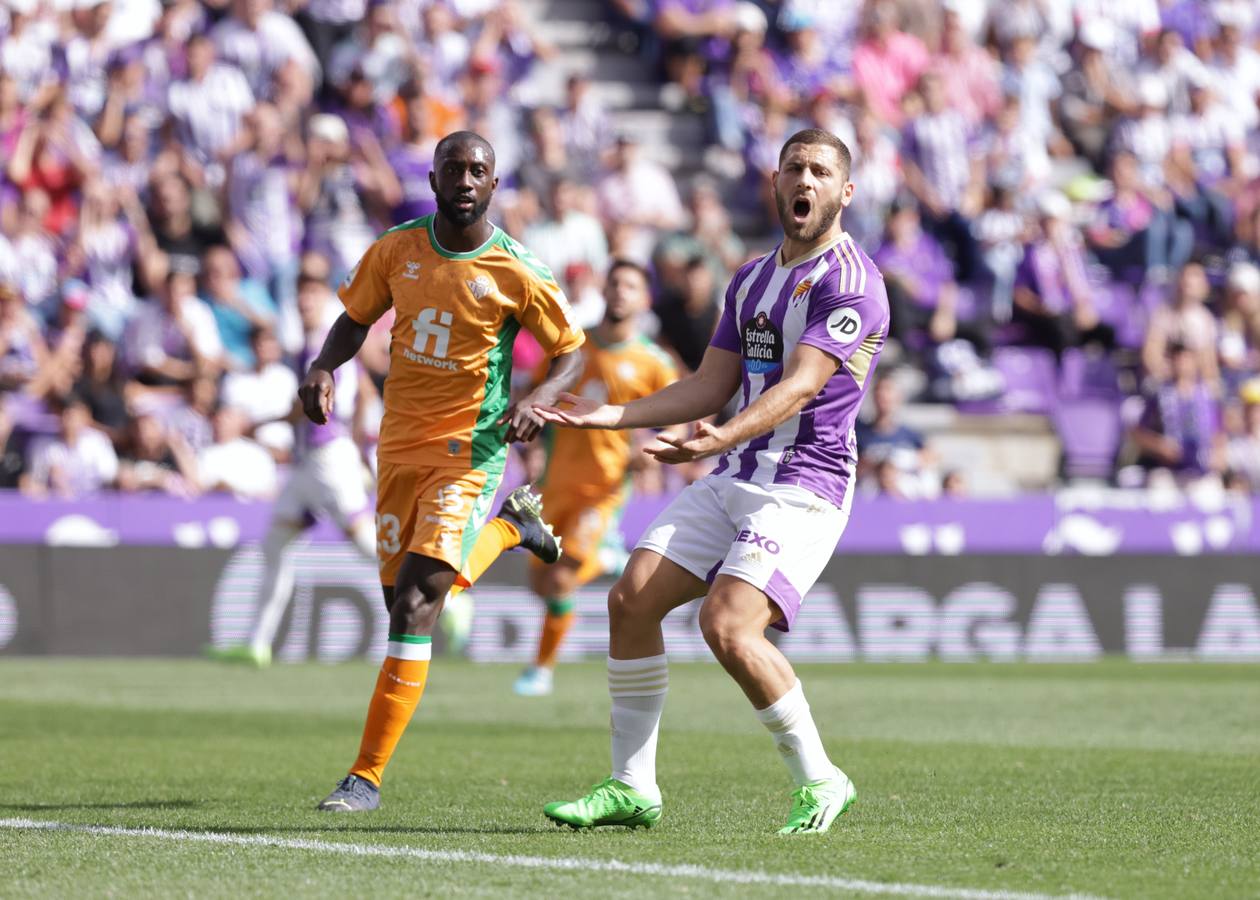 Fotos: Valioso punto del Real Valladolid ante el Betis (2/3)