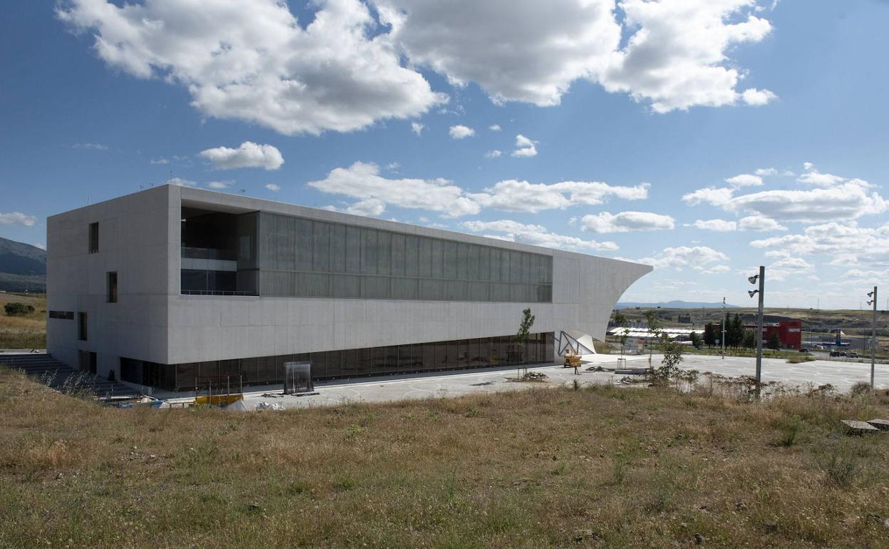 El edificio CIDE, en la ciudad de Segovia, que quiere albergar la Agencia Española de Supervisión de Inteligencia Artificial. 