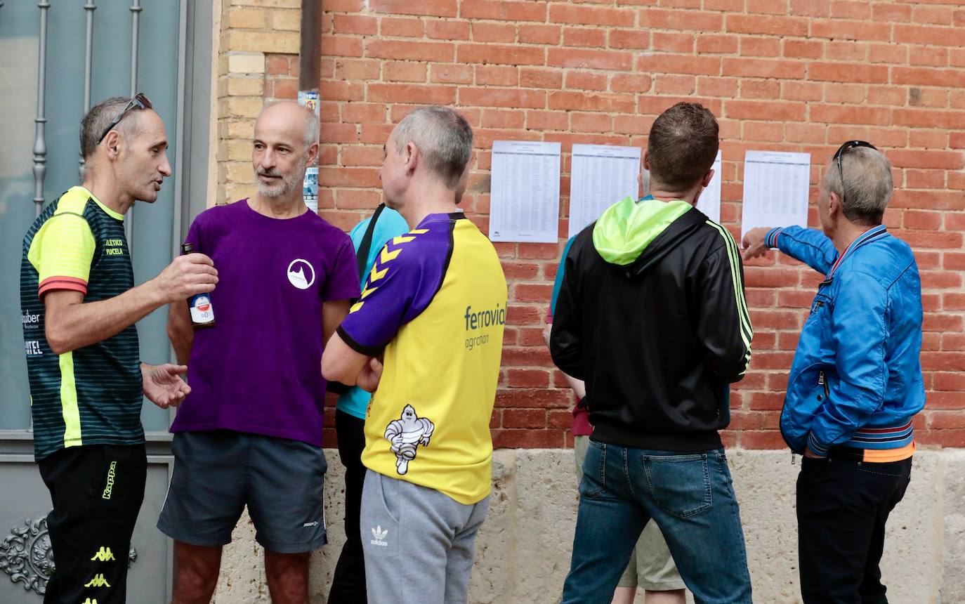 Fotos: Centenares de corredores participan en la segunda etapa del circuito Corriendo Entre Viñas en Cigales