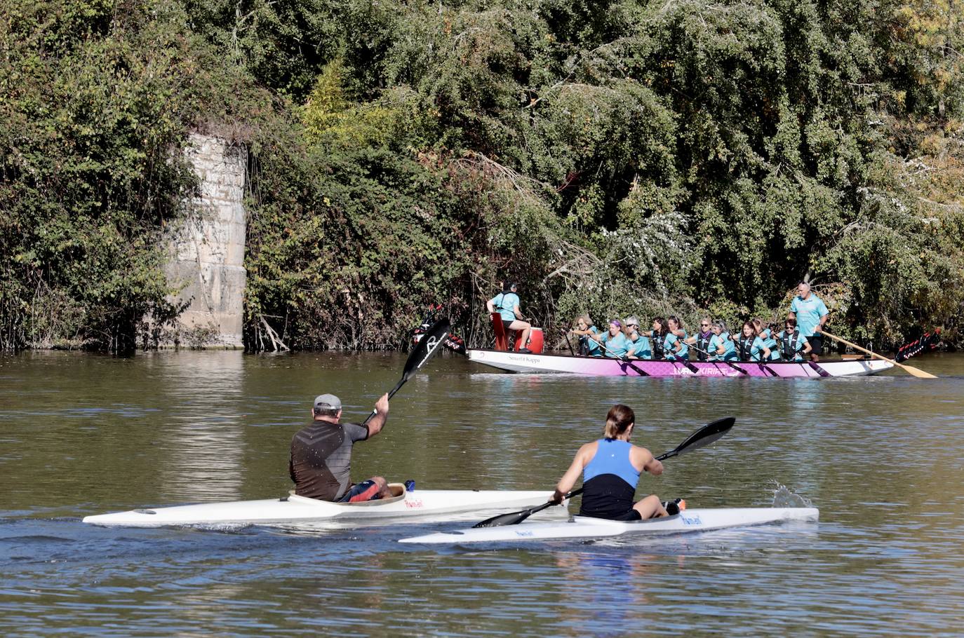 Fotos: El barco de las Valkirias ya surca las aguas del Pisuerga