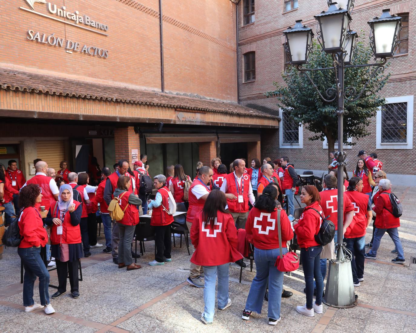 Fotos: Encuentro regional de voluntarios de Cruz Roja en Palencia