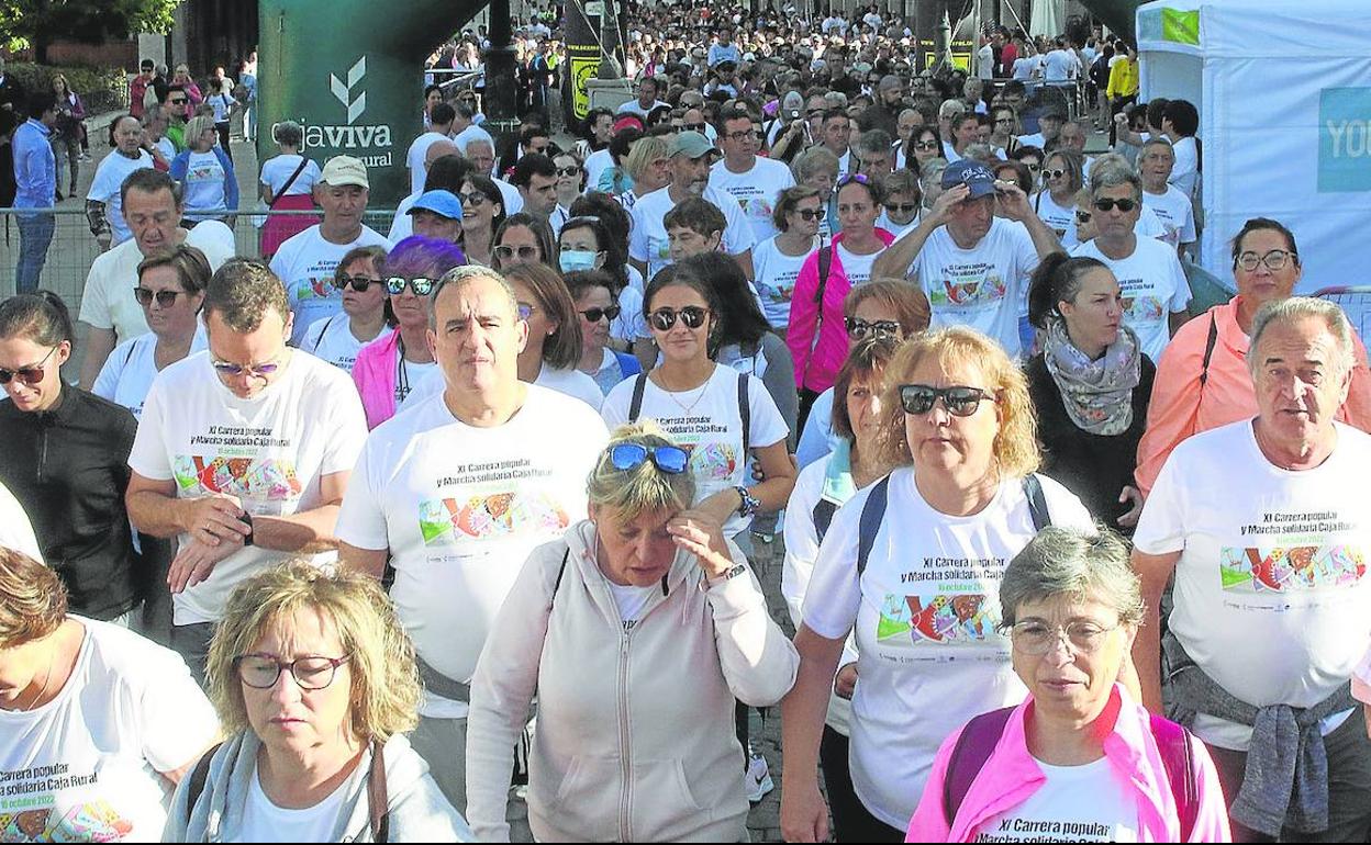 Parte de los participantes en la marcha popular solidaria. 