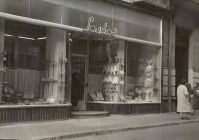 Imagen secundaria 1 - Comercios históricos de Valladolid: Plásticos Santos, el paraíso de los primeros modelistas
