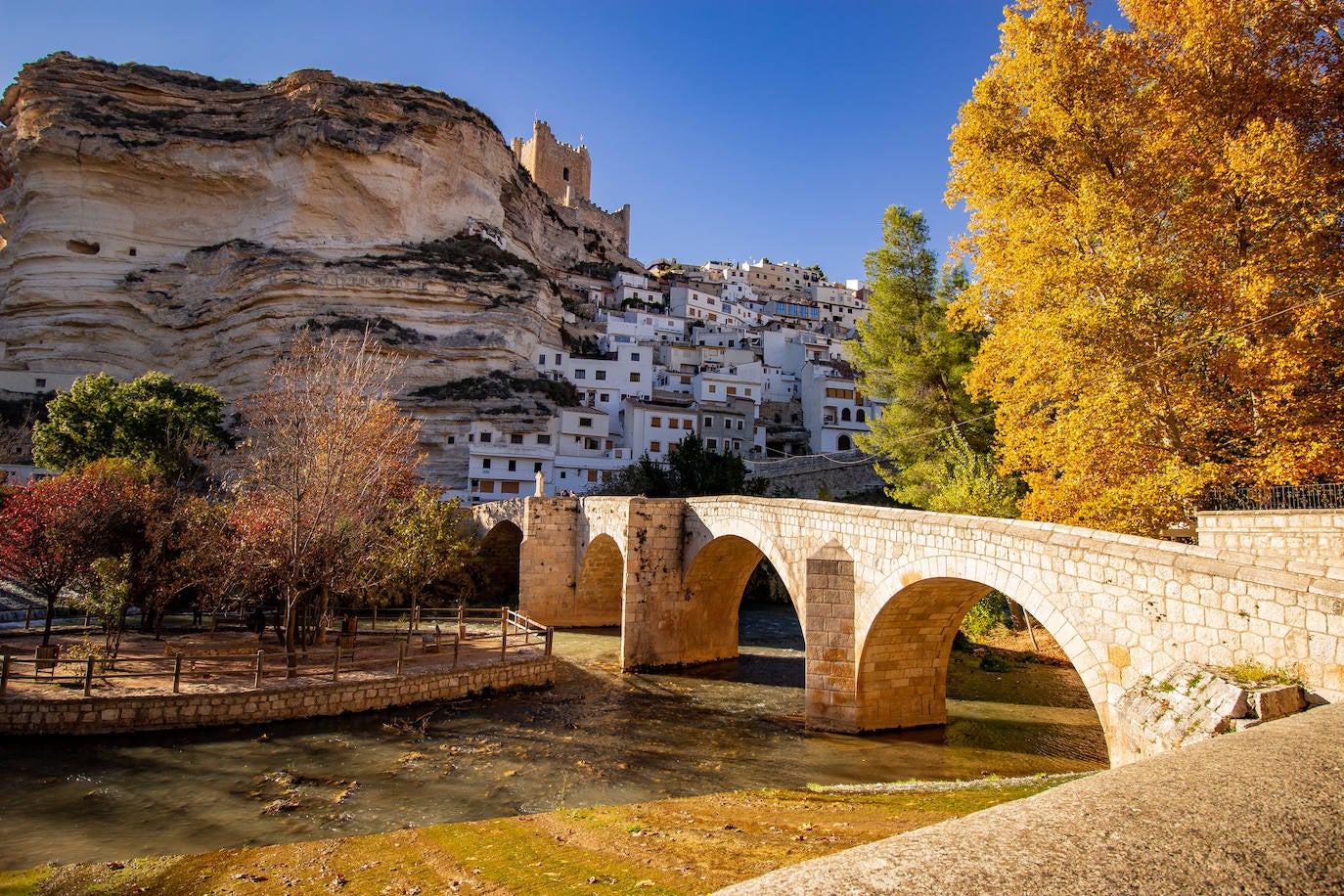 18. Alcalá del Júcar (Albacete)