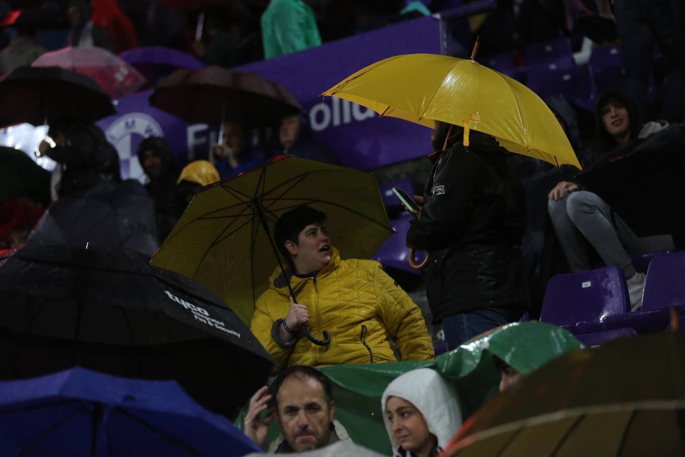 Fotos: Búscate en las fotos de la grada del Real Valladolid-Celta de Vigo (1/4)