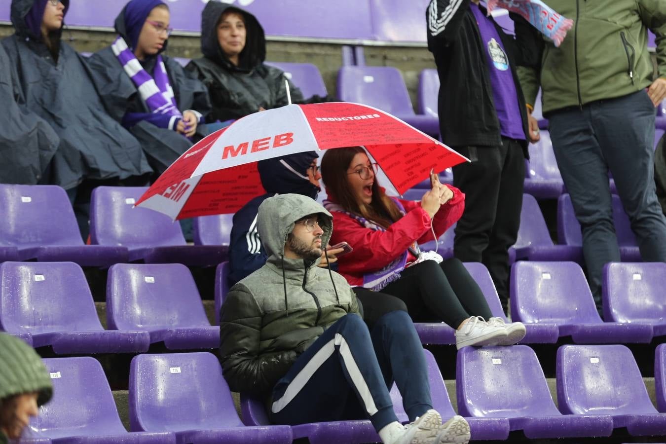 Fotos: Búscate en las fotos de la grada del Real Valladolid-Celta de Vigo (1/4)