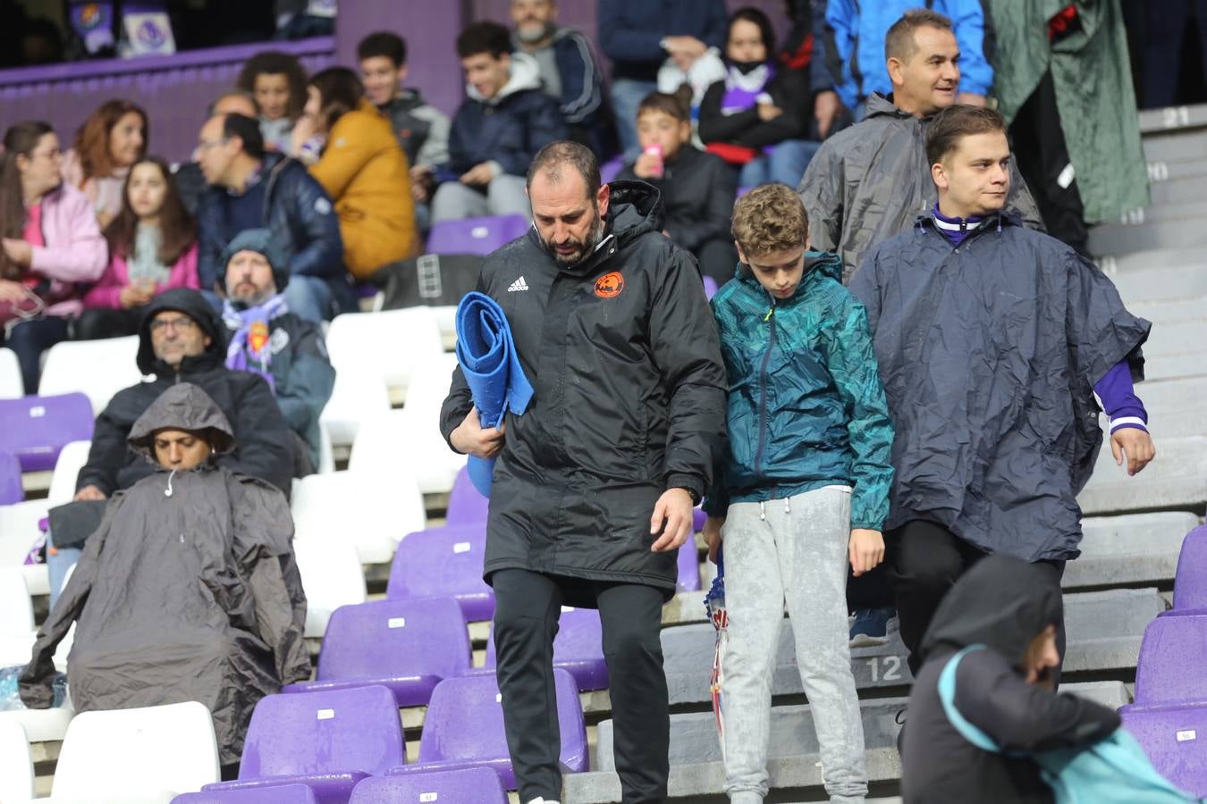 Fotos: Búscate en las fotos de la grada del Real Valladolid-Celta de Vigo (3/4)