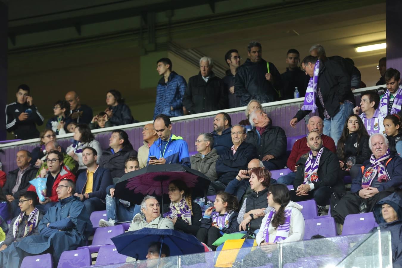 Fotos: Búscate en las fotos de la grada del Real Valladolid-Celta de Vigo (4/4)