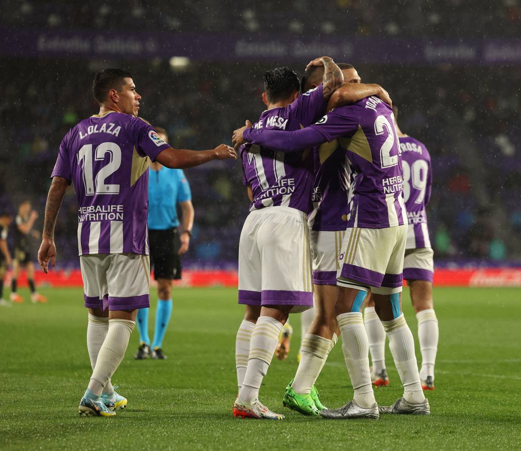 Fotos: El Real Valladolid golea al centa de Vigo (4-1)