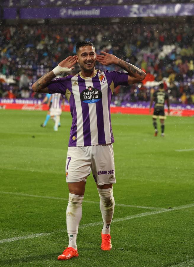 Fotos: El Real Valladolid golea al centa de Vigo (4-1)