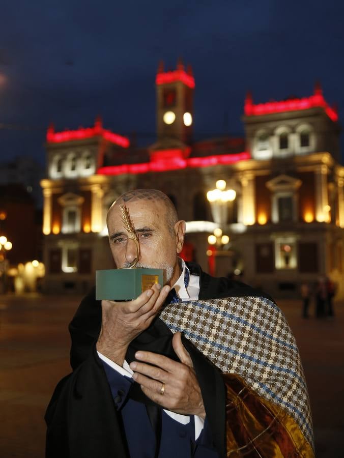 Fotos: Chema Sarmiento recibe la Espiga de Honor de la Seminci en reconocimiento a su trayectoria