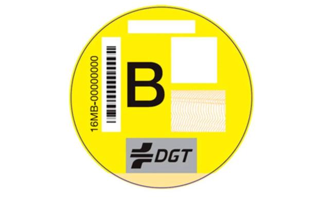 La DGT avisa: lo que le pasará en 2023 a los coches con etiqueta B