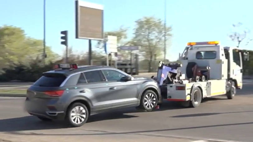 Traslado del coche de Óscar S. M. a la Comandancia de la Guardia Civil. 