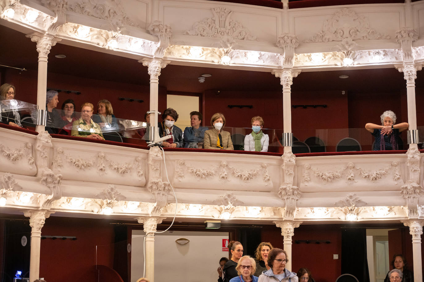Fotos: Puesta de largo para la inauguración del curso de los Ceas en Palencia