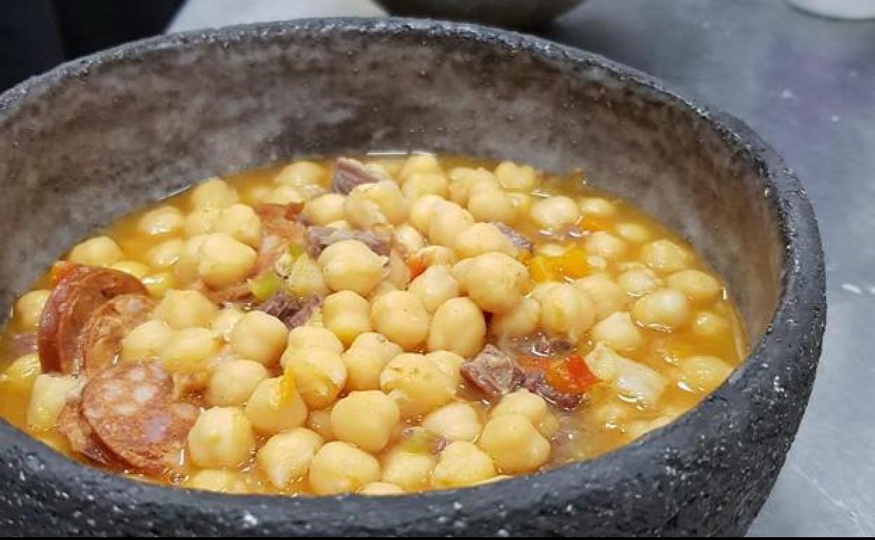 Puchero de La Bodega de Santiago. 