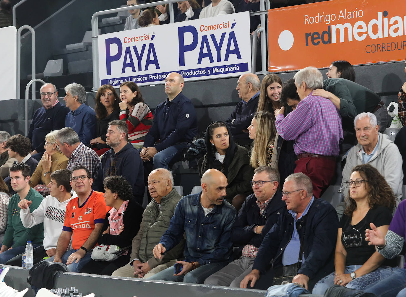 Fotos: Búscate en el Pabellón en el partido Zunder Palencia-Andorra