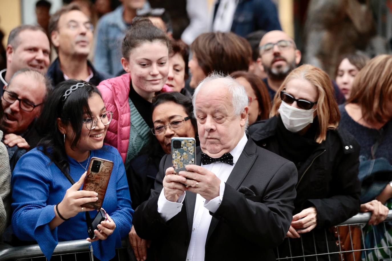 Fotos: Alfombra verde en la clausura de la Seminci 2022 (2/4)