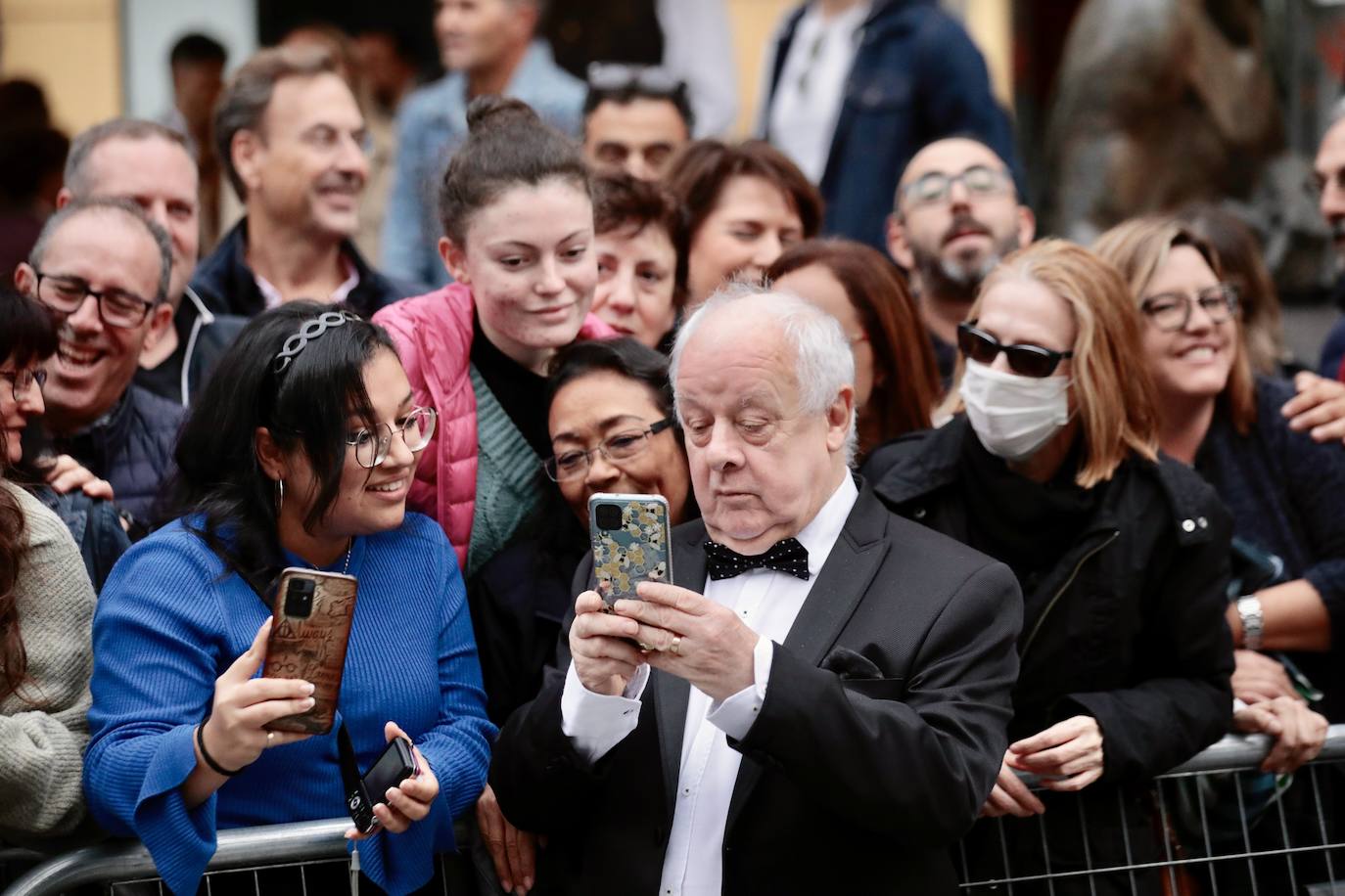 Fotos: Alfombra verde en la clausura de la Seminci 2022 (2/4)