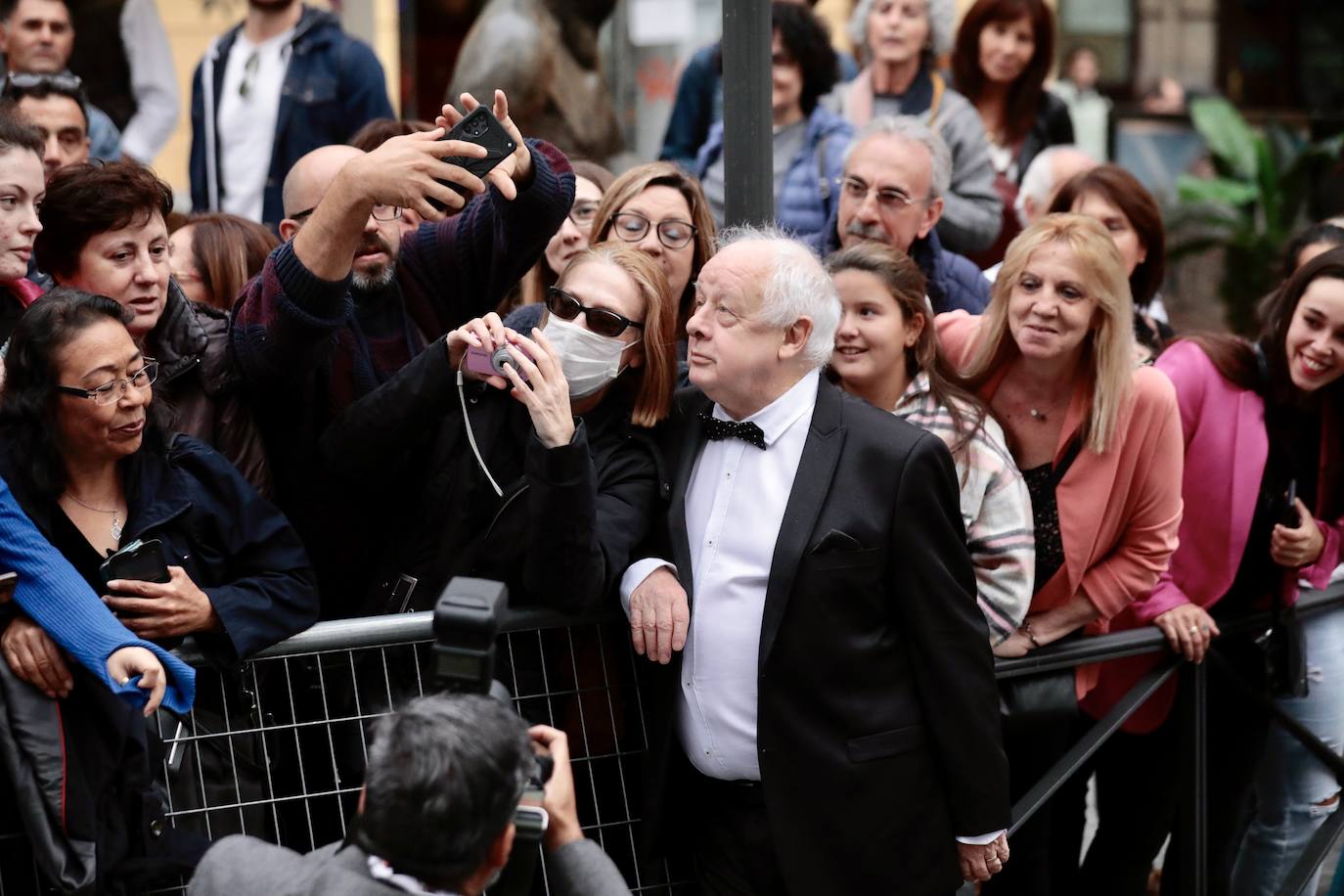 Fotos: Alfombra verde en la clausura de la Seminci 2022 (3/4)