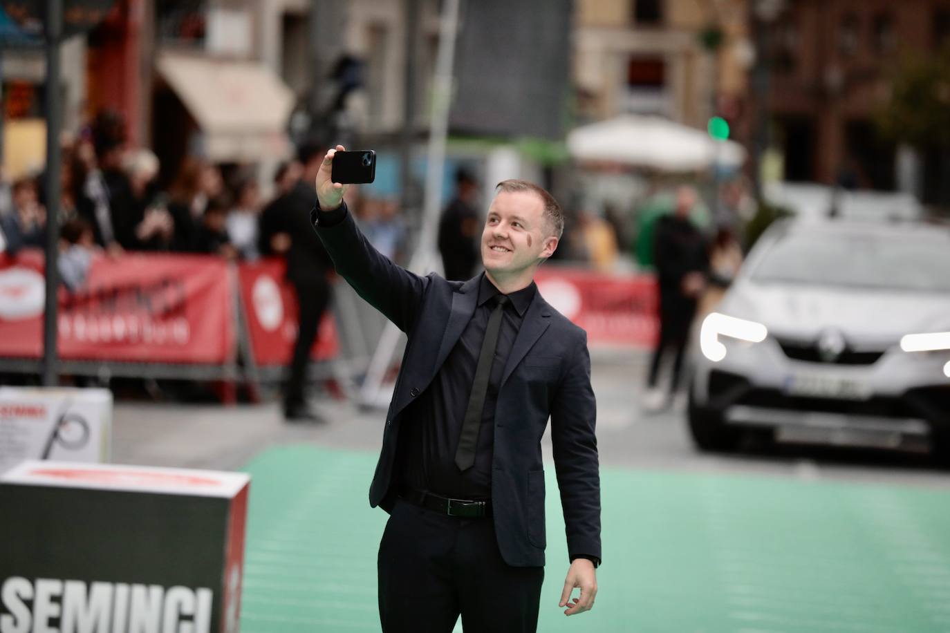 Fotos: Alfombra verde en la clausura de la Seminci 2022 (3/4)