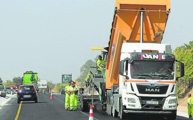 Trabajos que se llevan a cabo en la CL-601 desde la SG20 hasta La Granja. 