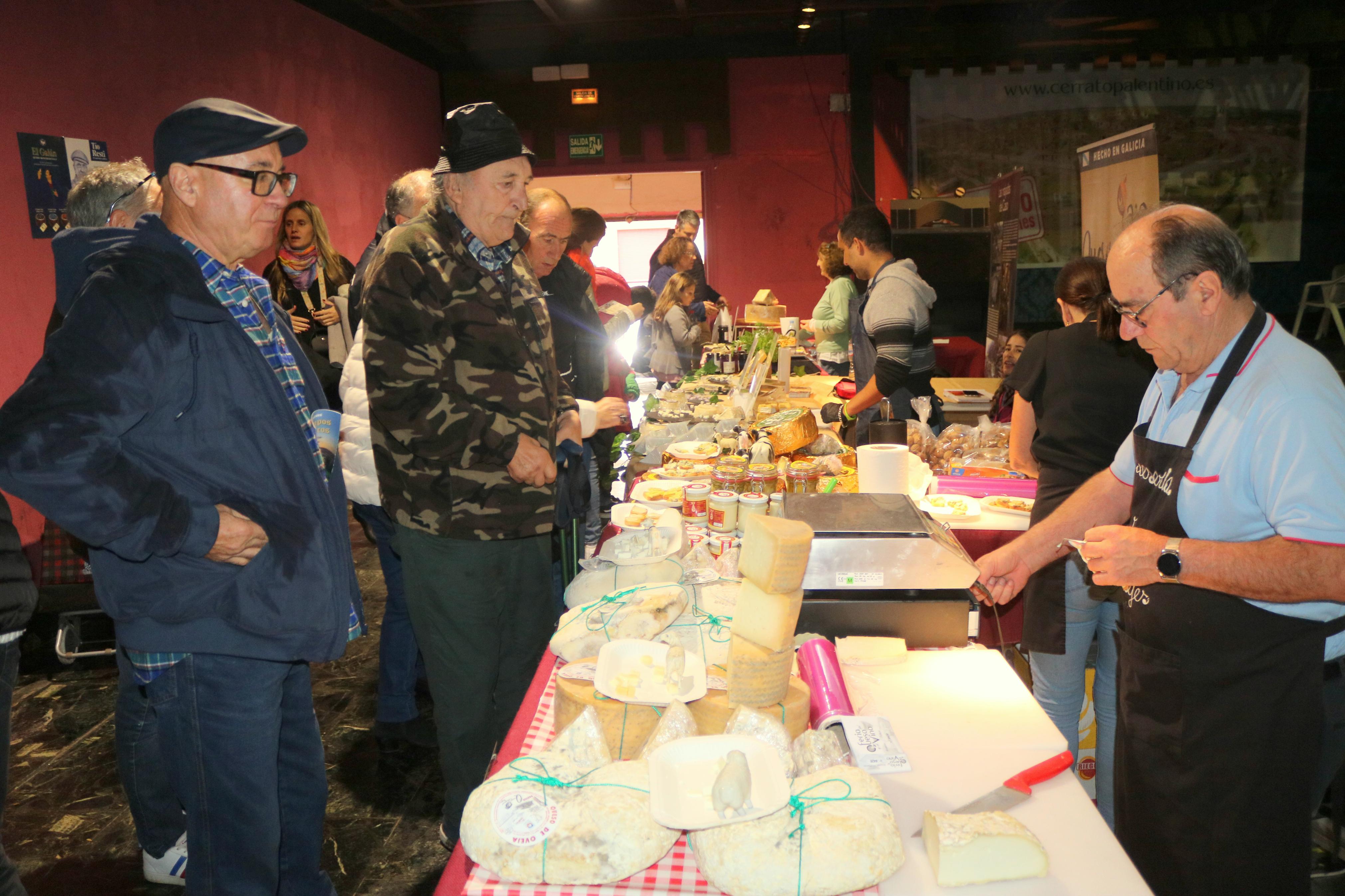 Baltanás celebró una multitudinaria feria del queso y el vino