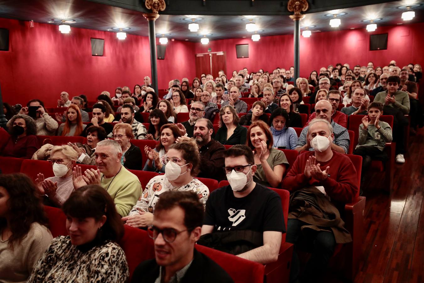 Fotos: El periodista, escritor y actor Ángel María de Pablos ya tiene su butaca en el Teatro Zorrilla de Valladolid